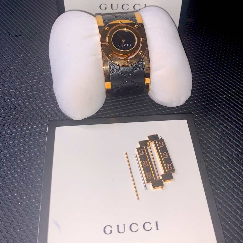 GUCCI - women’s twirl two-tone stainless watch. - Picture 1 of 9